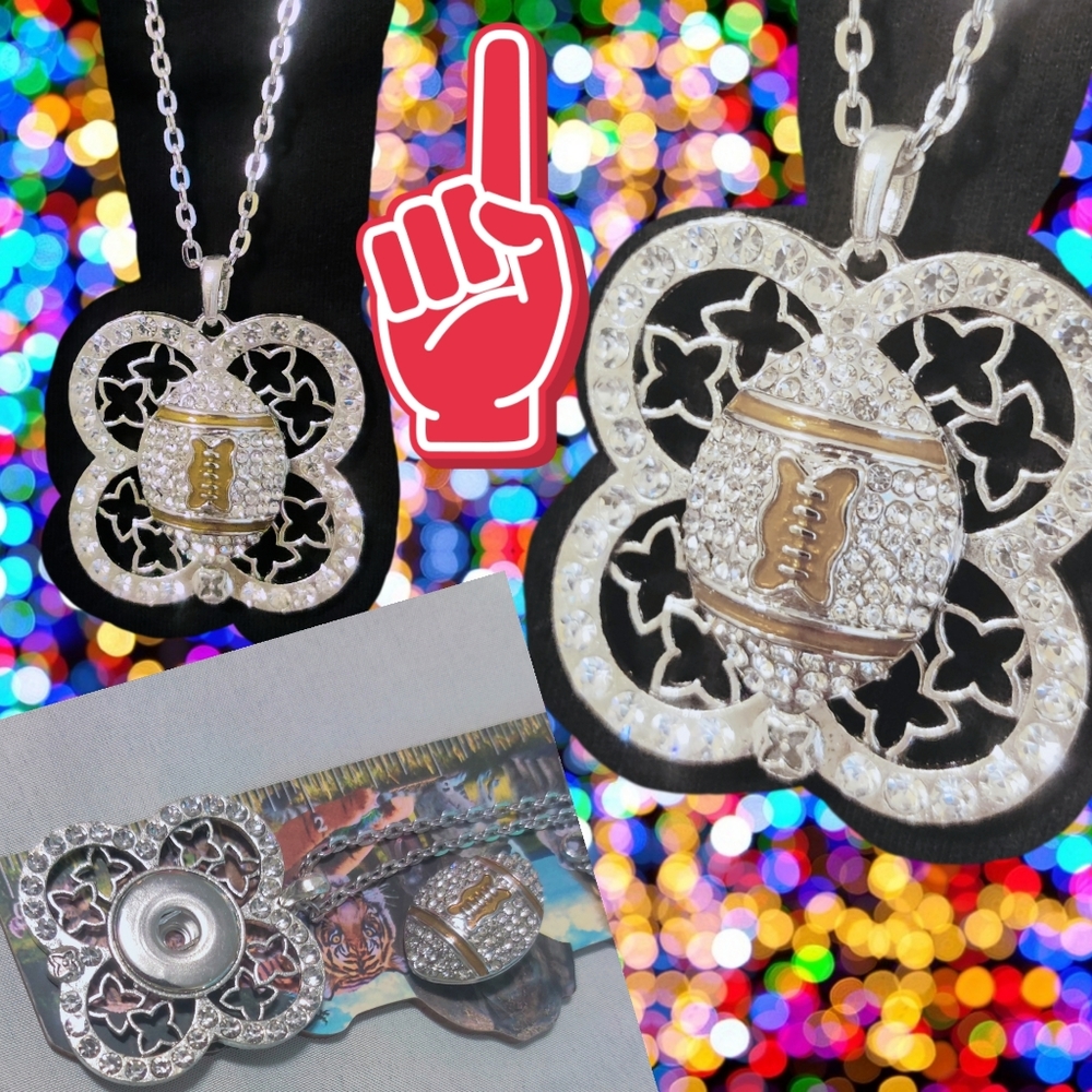 🗺️ NFL New! Football Snap, Bling, Crystal long Necklace Interchangeable Snap